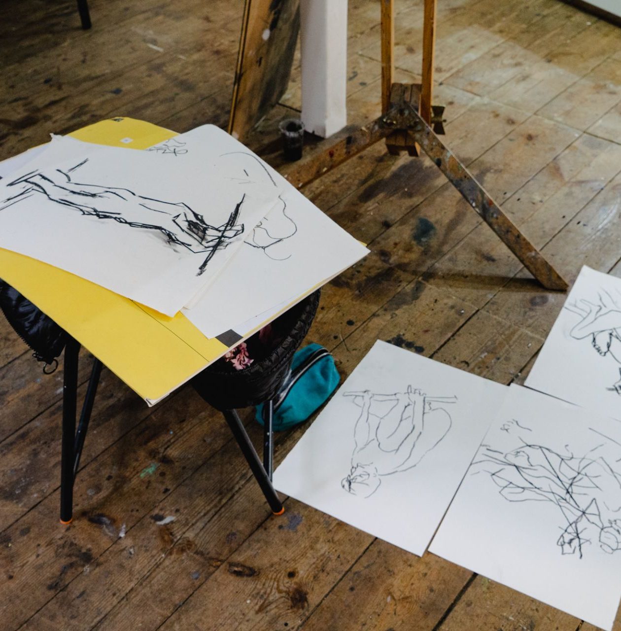 Students participate in a life drawing workshop led by Paul Ruskin, at the Falmouth Illustration Festival 7th February 2022.