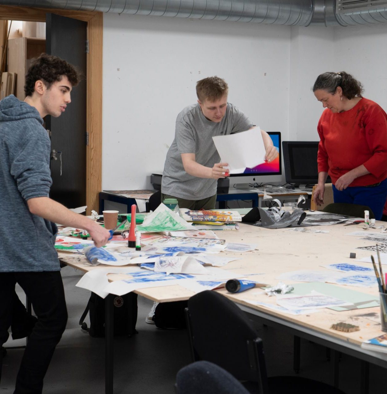  For the 2022 Falmouth Illustration Festival Rose Forshall runs a workshop at BA Illustration Level 1, Falmouth Campus. People worked in groups or individually to create their illustrations.